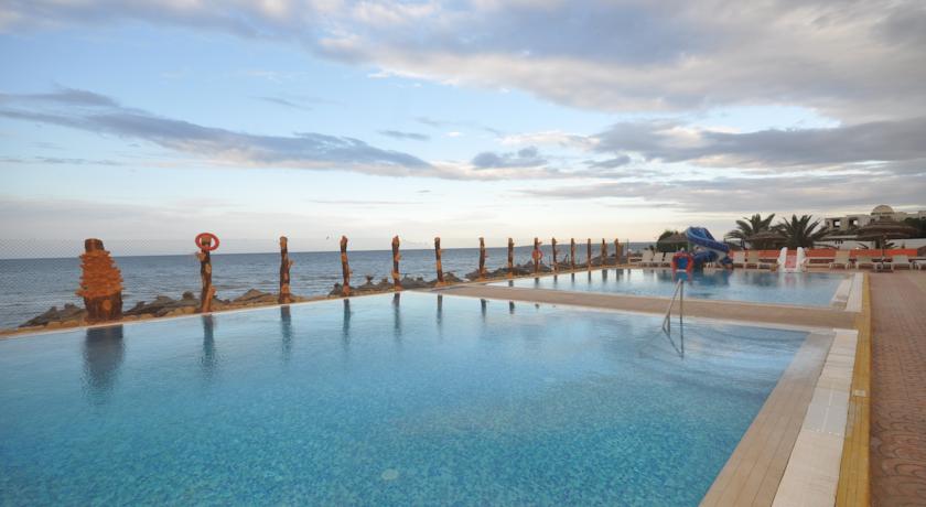 Palmyra Holiday Resort 3* Skanes